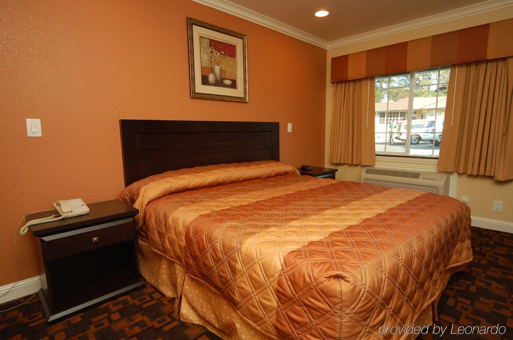 Monterey Surf Inn Номер фото